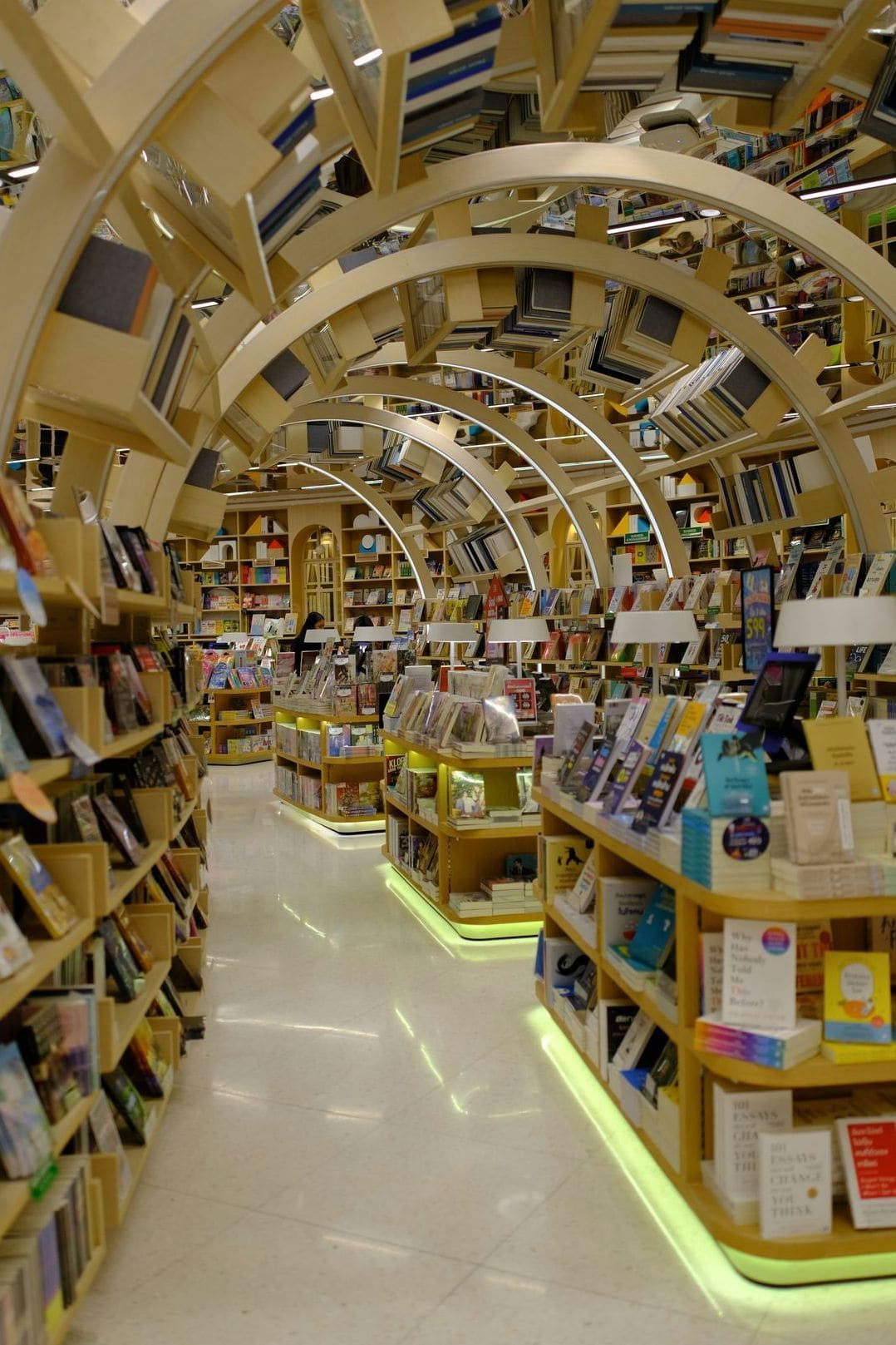 Bücherhafen 12